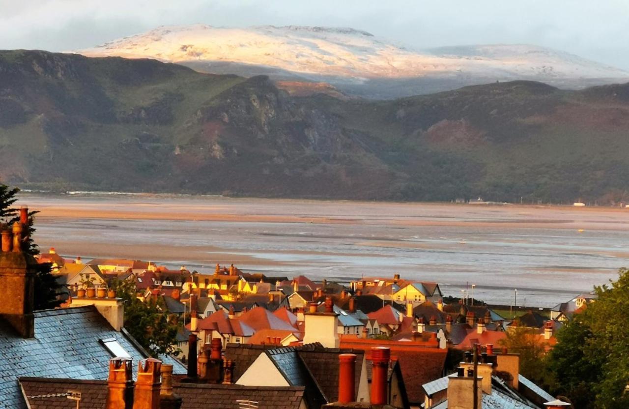 Bron Orme Private Hotel Llandudno Esterno foto