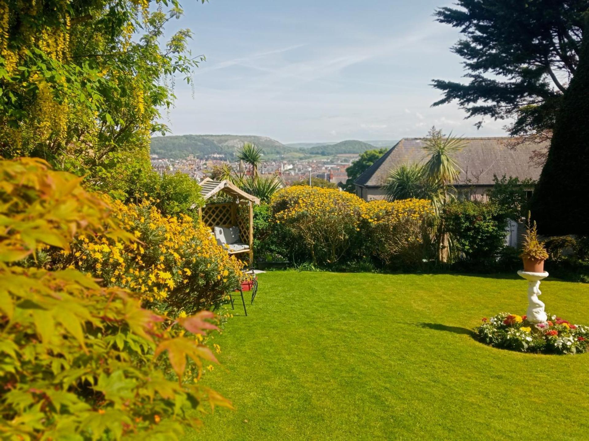 Bron Orme Private Hotel Llandudno Esterno foto