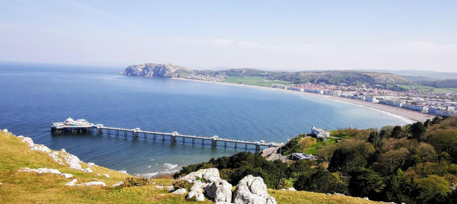 Bron Orme Private Hotel Llandudno Esterno foto