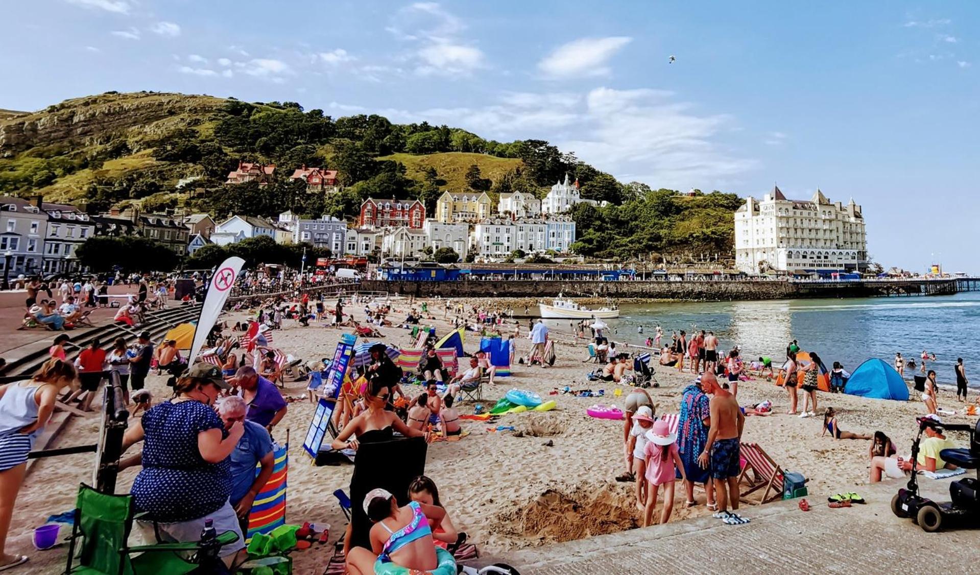Bron Orme Private Hotel Llandudno Esterno foto